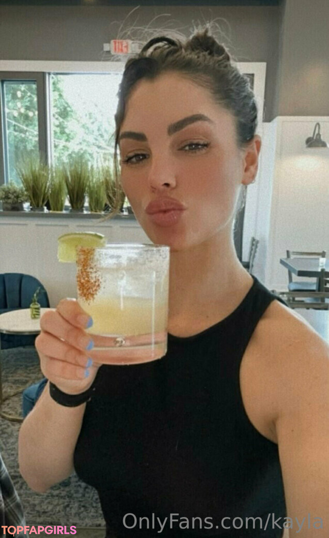 Naakte gelekte OnlyFans-foto van Kayla #347