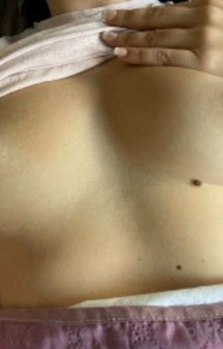 Naakte gelekte OnlyFans-foto van Gabbysgang