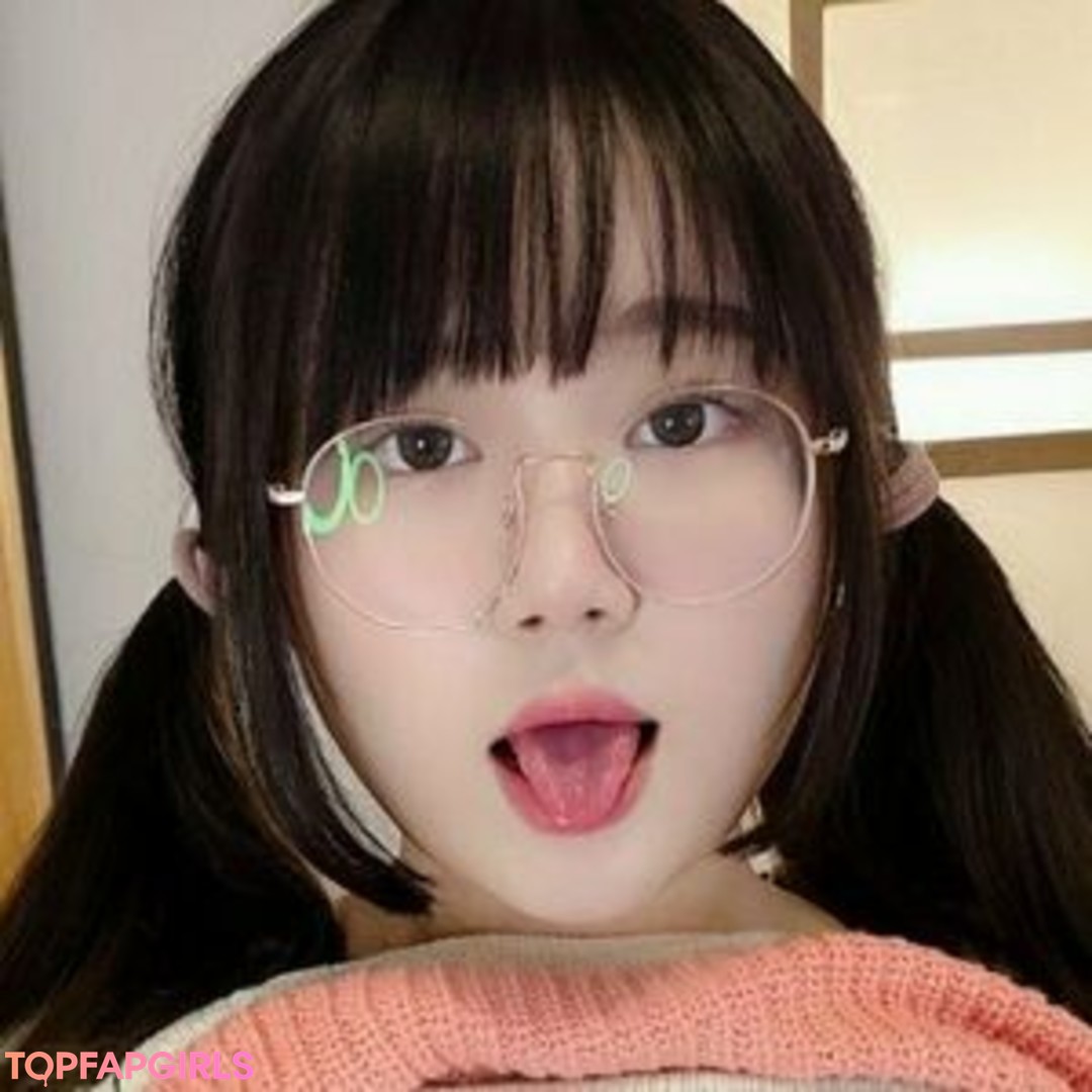 Naakte gelekte OnlyFans-foto van Saizneko #90