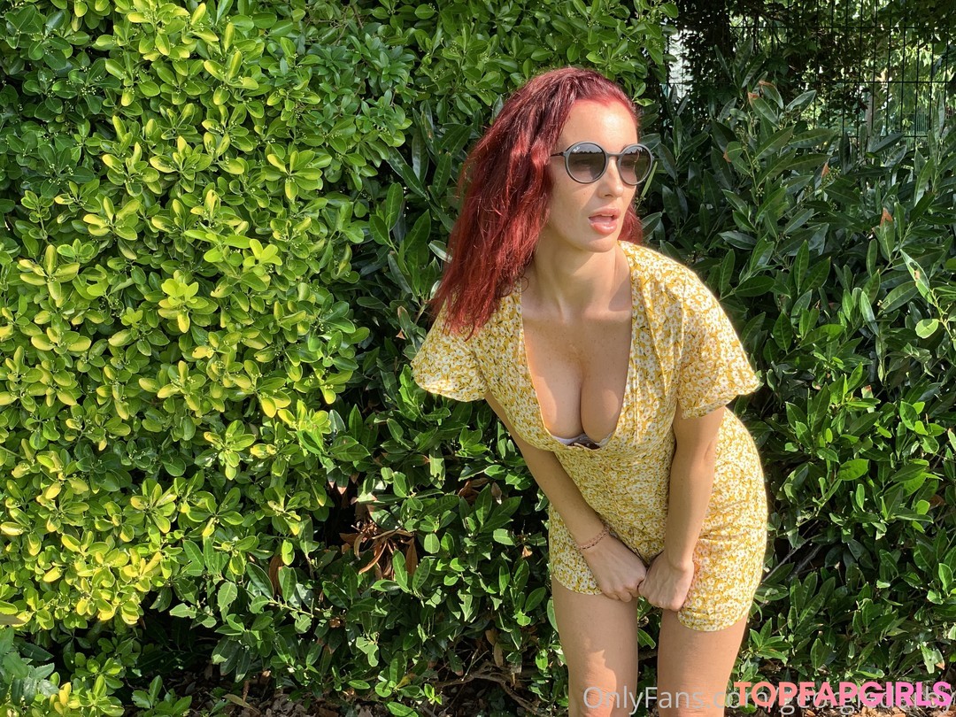 Naakte gelekte OnlyFans-foto van Georgie Darby #140