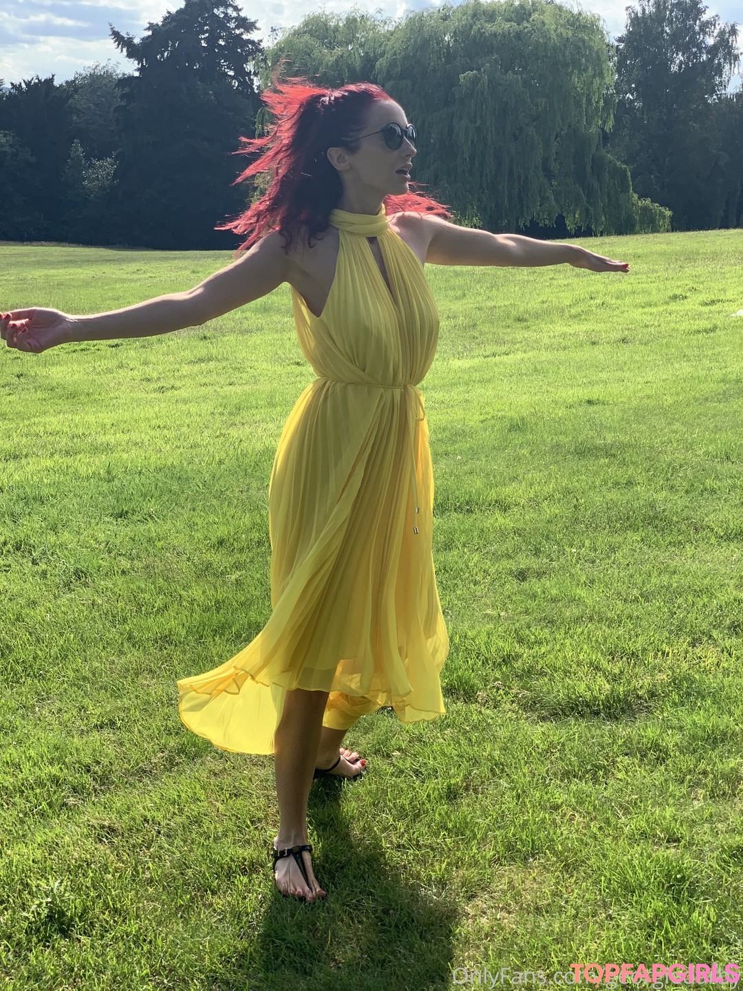 Naakte gelekte OnlyFans-foto van Georgie Darby #18