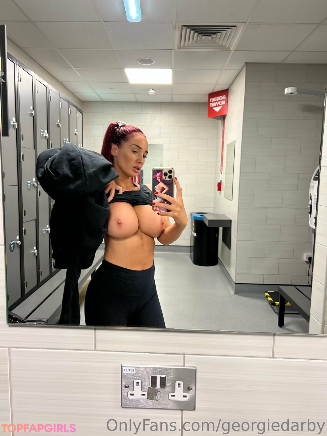 Naakte gelekte OnlyFans-foto van Georgie Darby #336