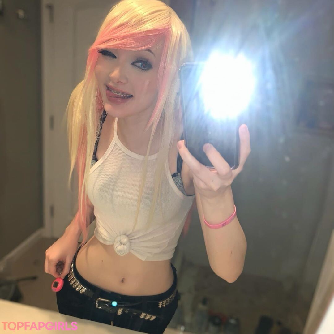 Naakte gelekte OnlyFans-foto van Anie Joy #250