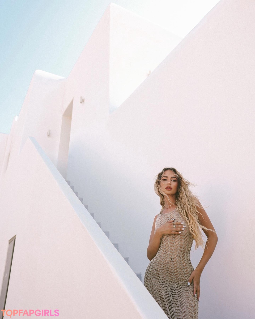 Naakte gelekte OnlyFans-foto van Elena Kamperi #432