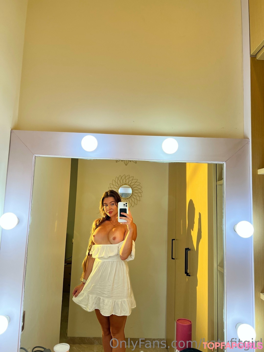 Naakte gelekte OnlyFans-foto van Ekaterina Katislo #69