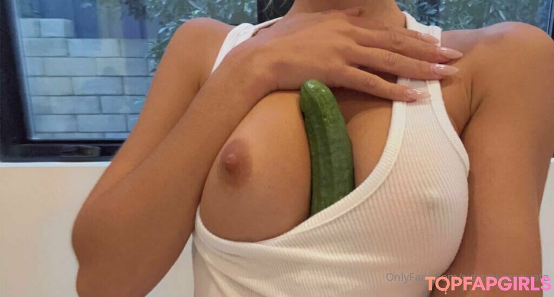 Naakte gelekte OnlyFans-foto van Sierra Skye #1