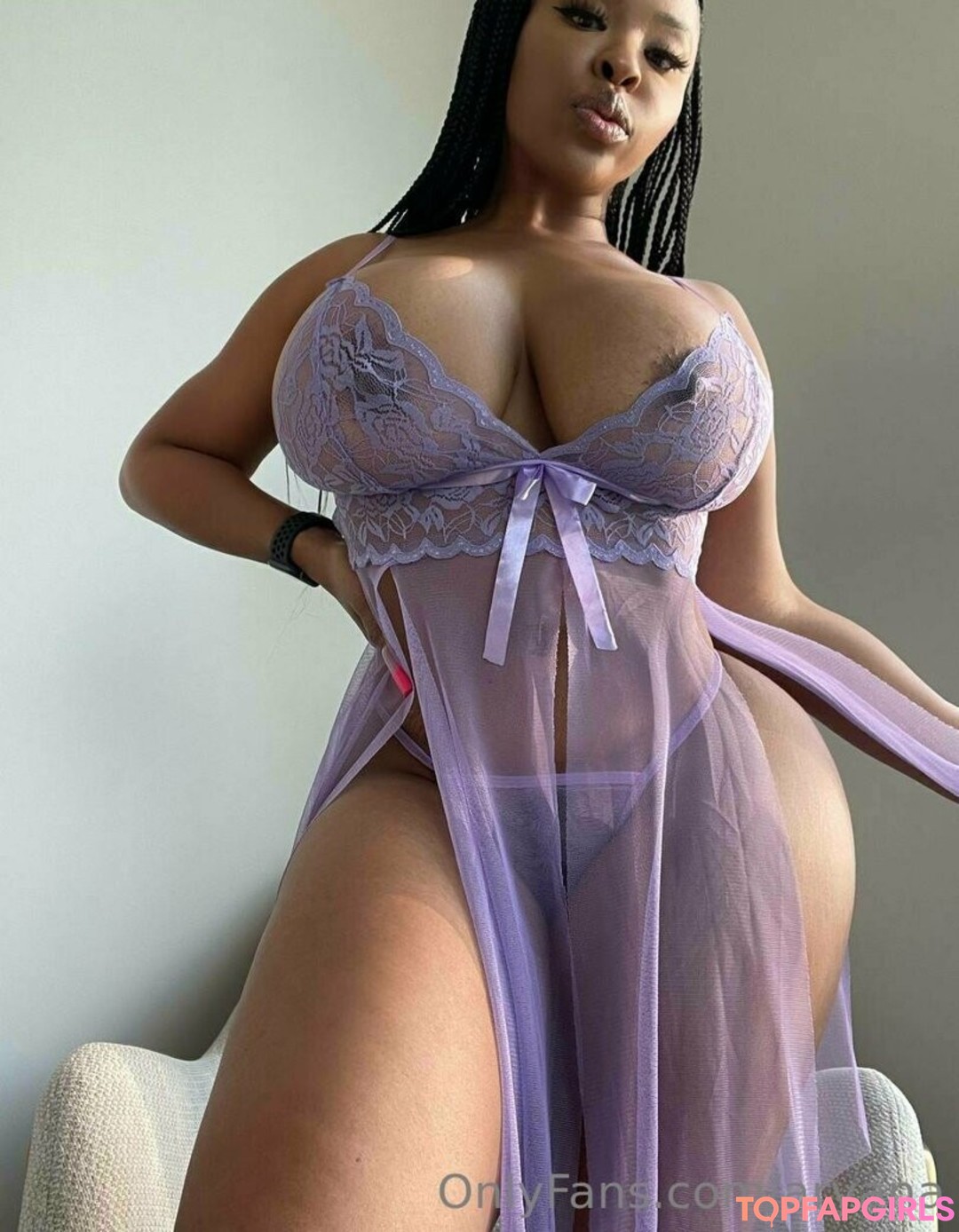 Naakte gelekte OnlyFans-foto van Aryana #568