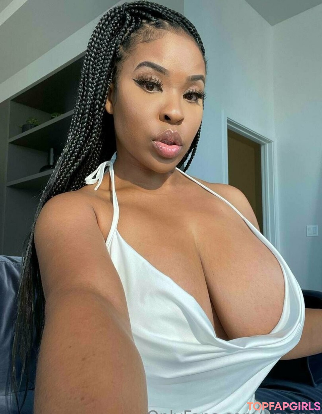 Naakte gelekte OnlyFans-foto van Aryana #570