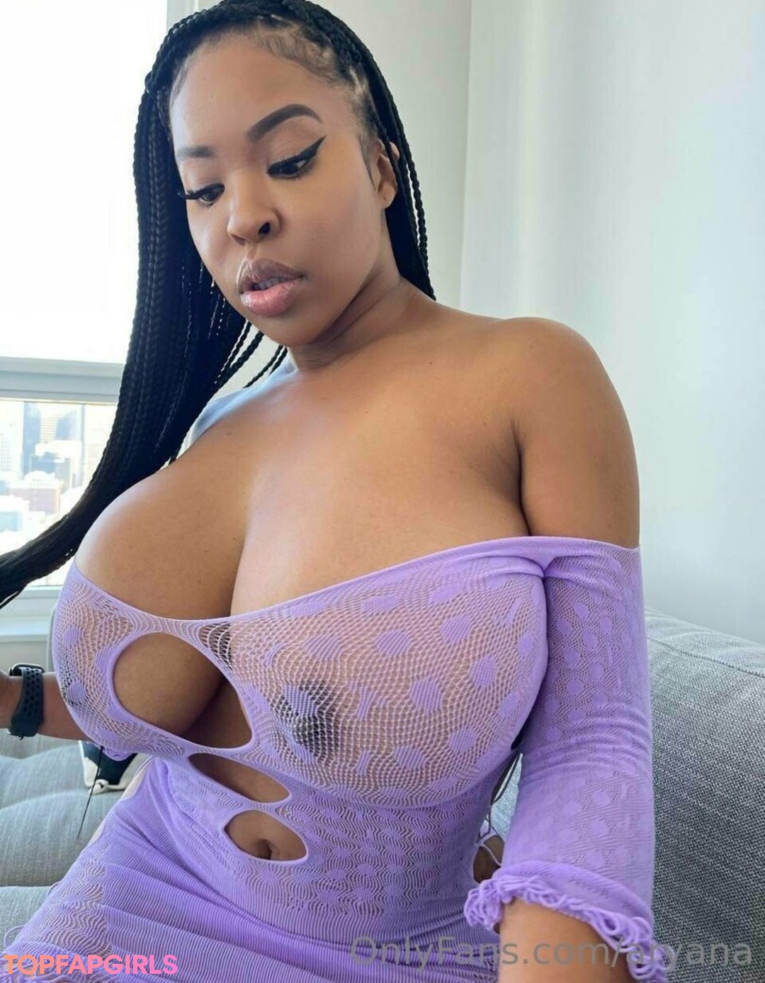 Naakte gelekte OnlyFans-foto van Aryana #614