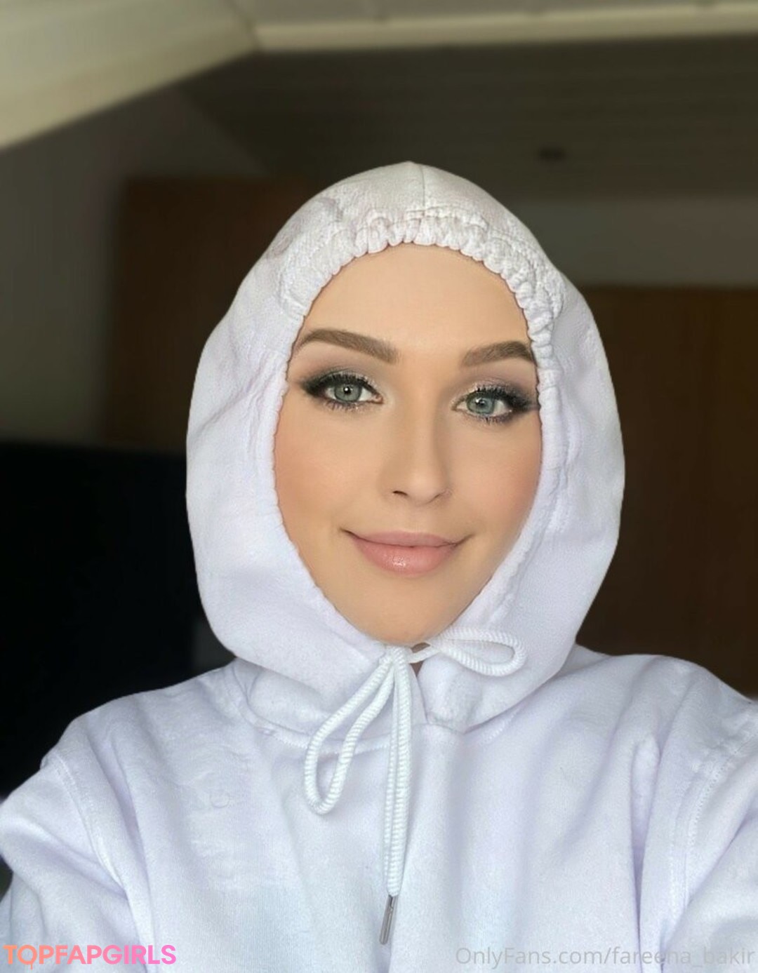Naakte gelekte OnlyFans-foto van Fareeha Bakir #126