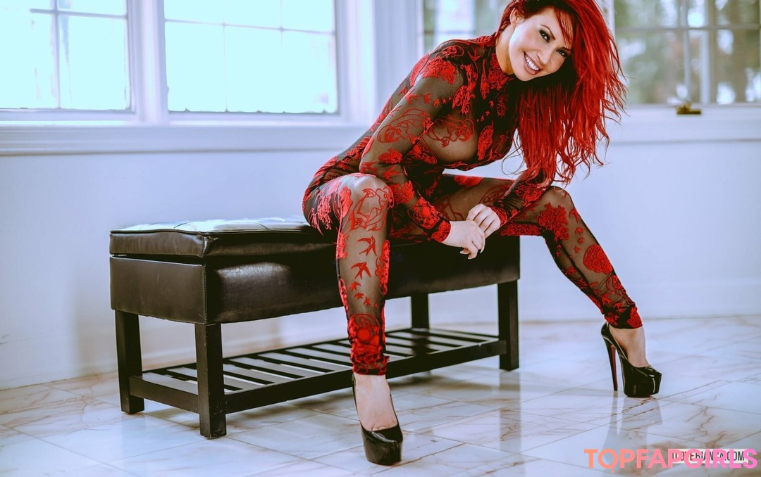 Naakte gelekte OnlyFans-foto van Bianca Beauchamp #1854