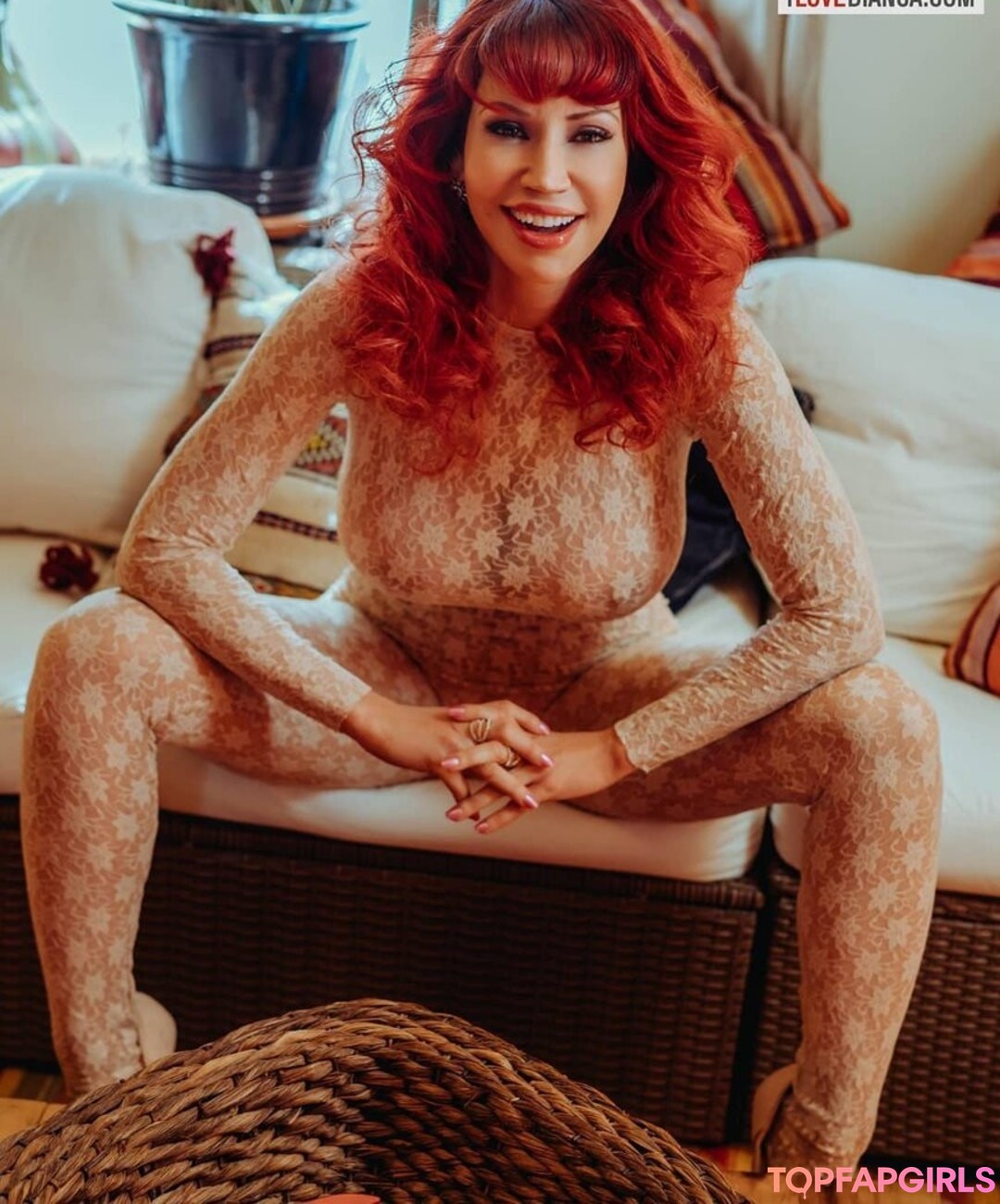Naakte gelekte OnlyFans-foto van Bianca Beauchamp #1957
