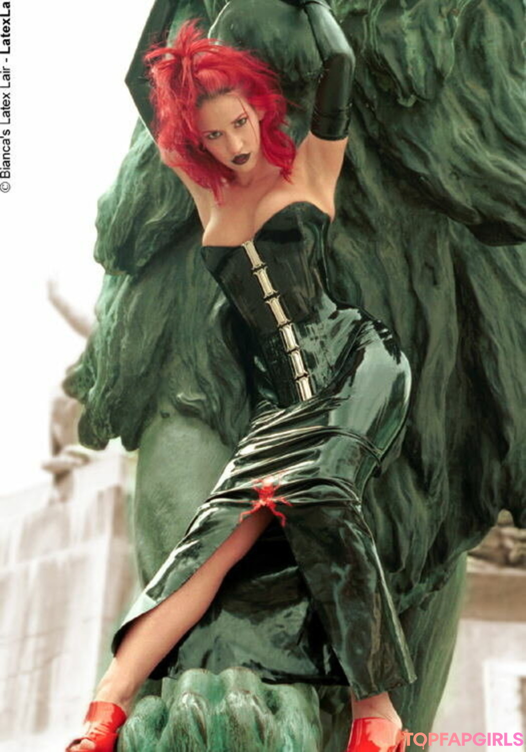 Naakte gelekte OnlyFans-foto van Bianca Beauchamp #2369