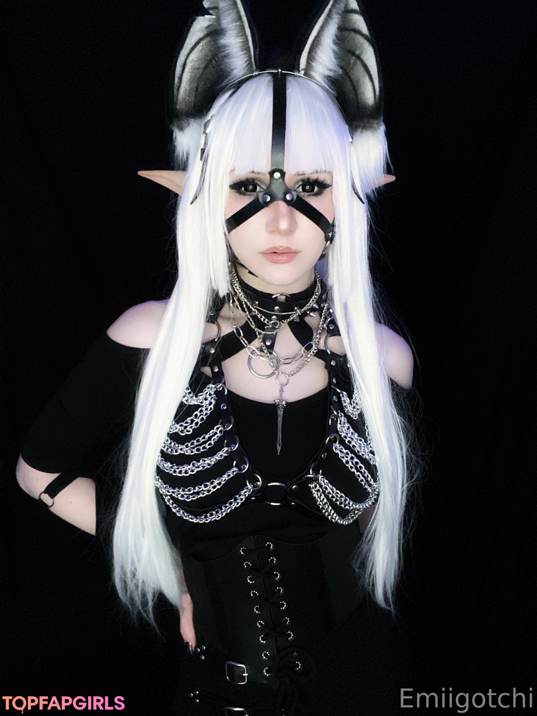 Naakte gelekte OnlyFans-foto van Emiigotchi #331