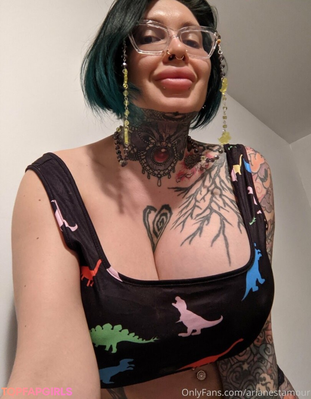 Naakte gelekte OnlyFans-foto van Ariane Saint Amour #1202
