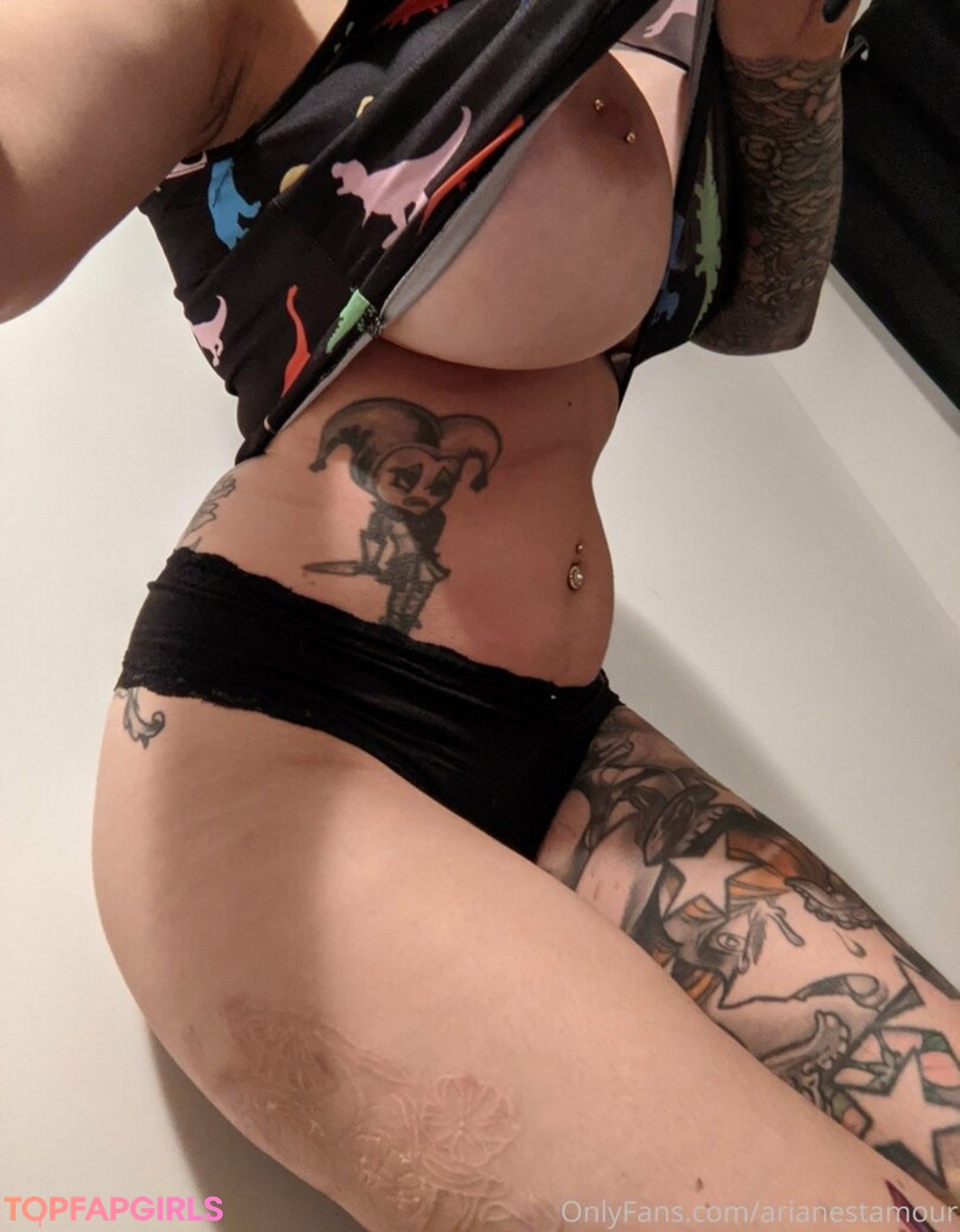 Naakte gelekte OnlyFans-foto van Ariane Saint Amour #1205