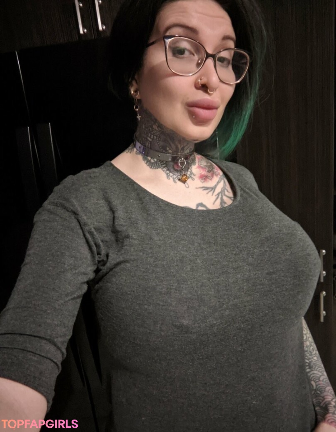 Naakte gelekte OnlyFans-foto van Ariane Saint Amour #1291