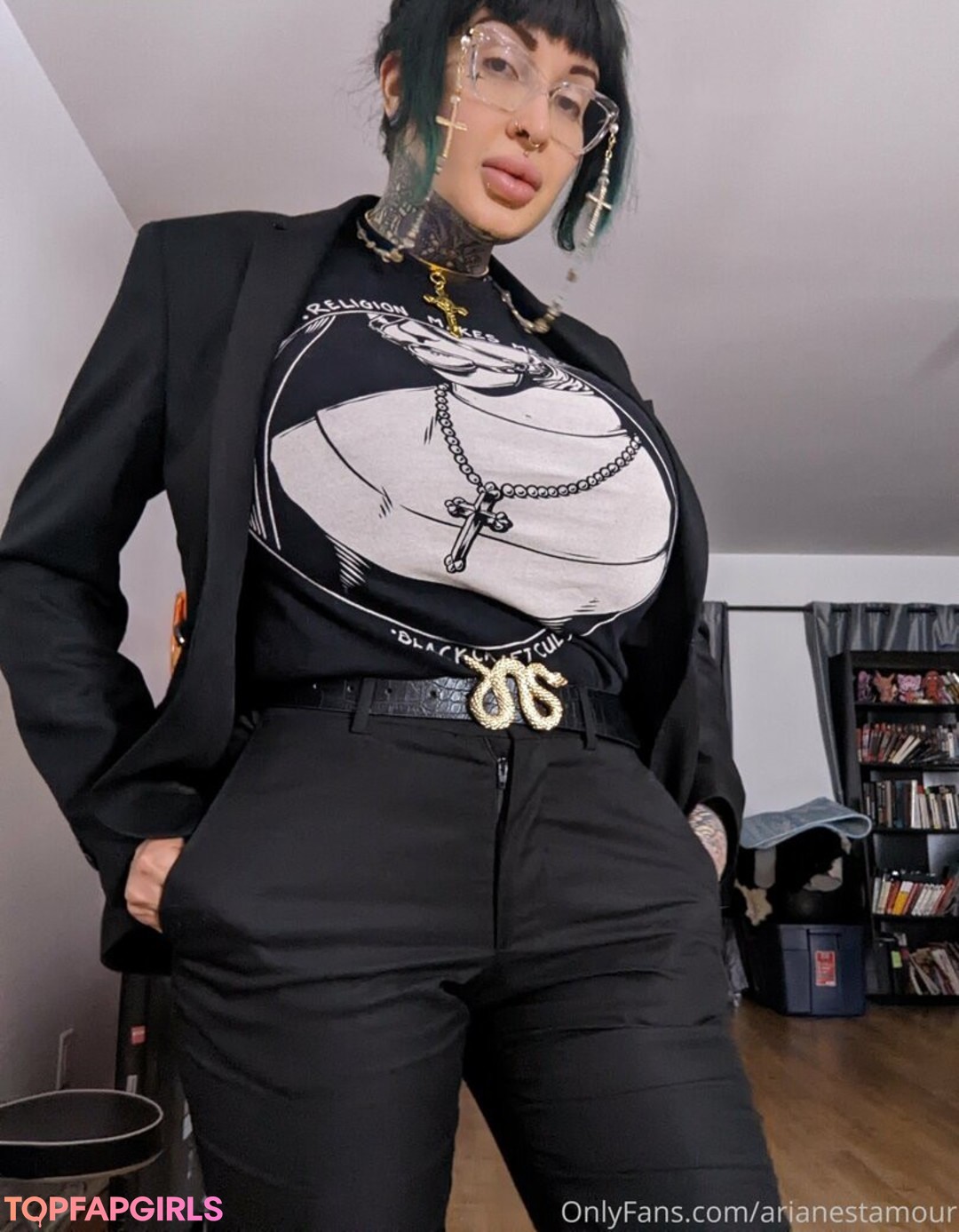 Naakte gelekte OnlyFans-foto van Ariane Saint Amour #1568