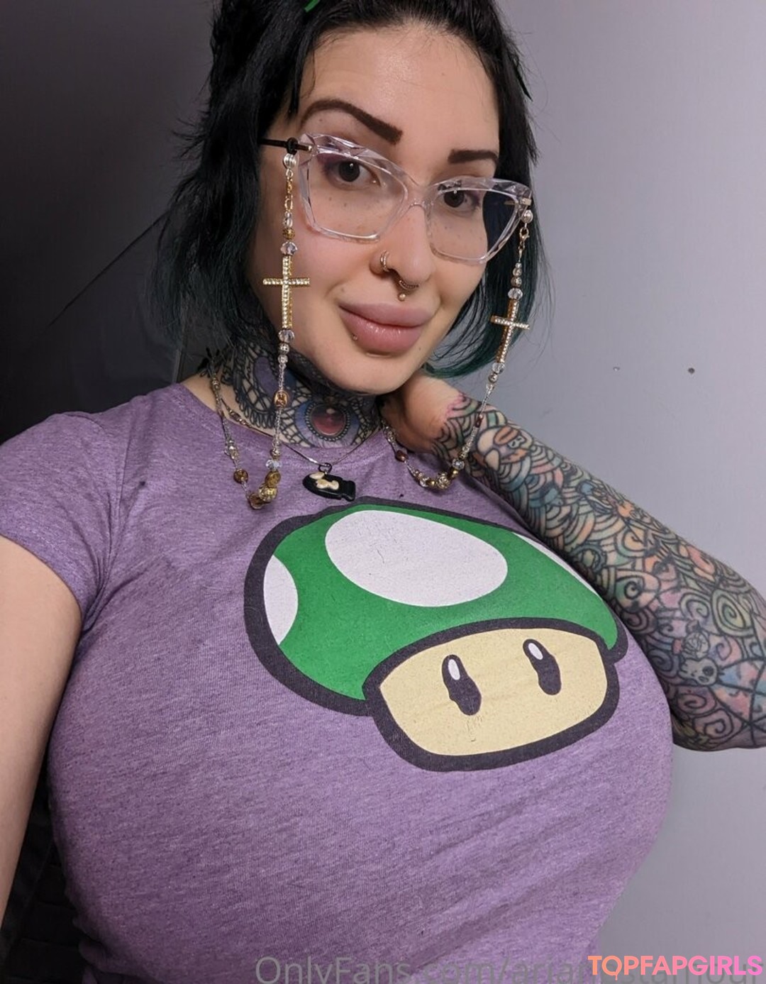 Naakte gelekte OnlyFans-foto van Ariane Saint Amour #1705