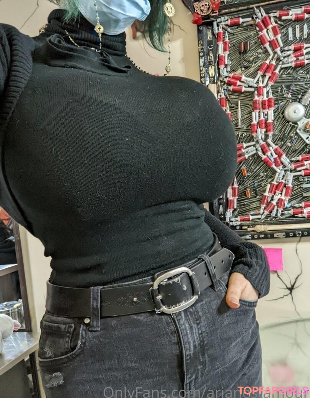 Naakte gelekte OnlyFans-foto van Ariane Saint Amour #1736