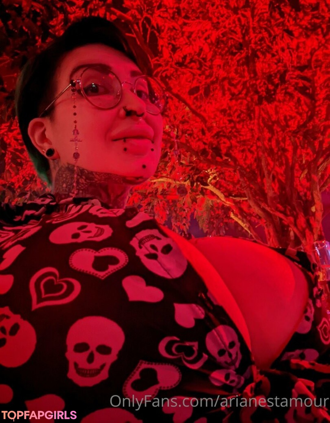 Naakte gelekte OnlyFans-foto van Ariane Saint Amour #1816