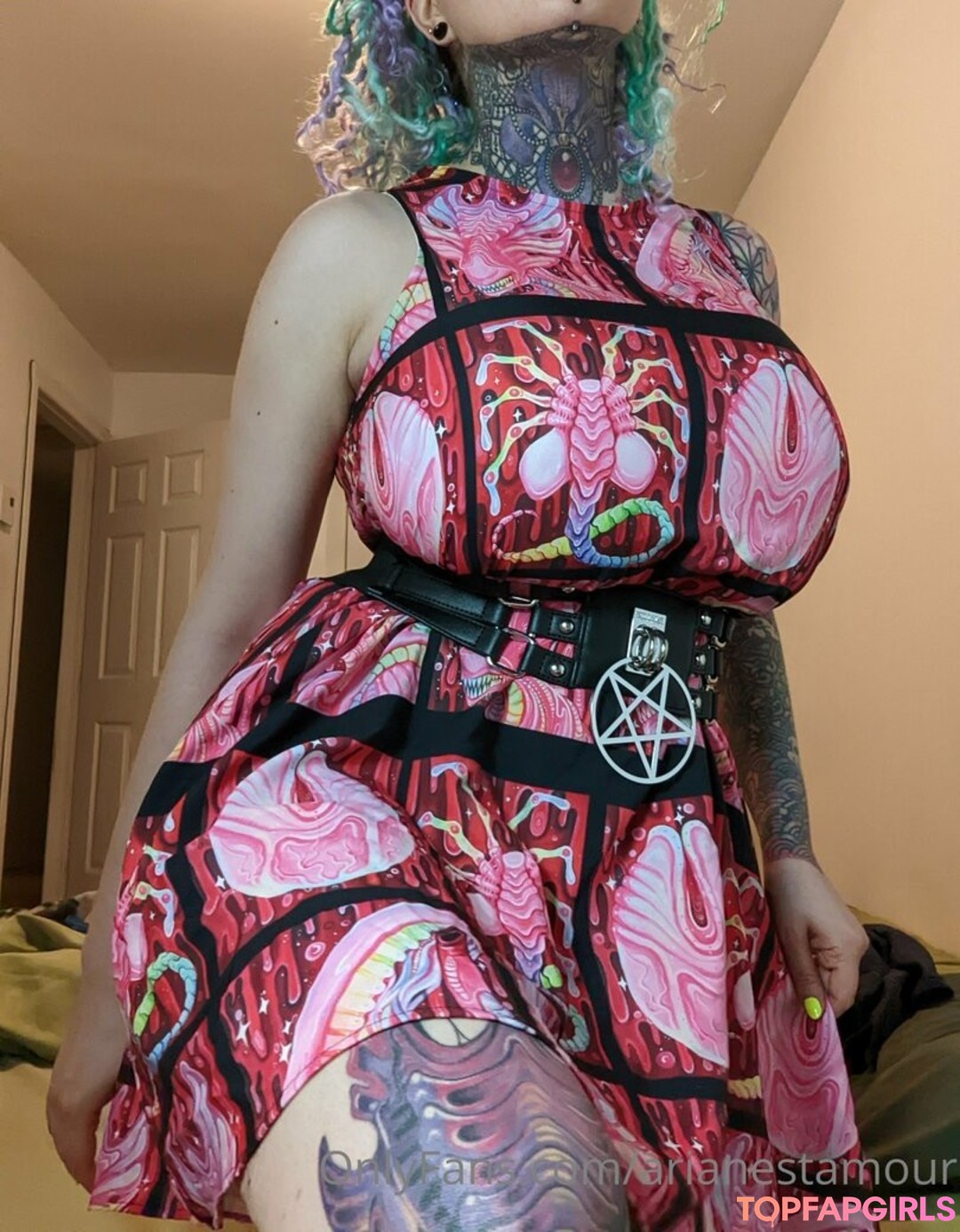 Naakte gelekte OnlyFans-foto van Ariane Saint Amour #1957