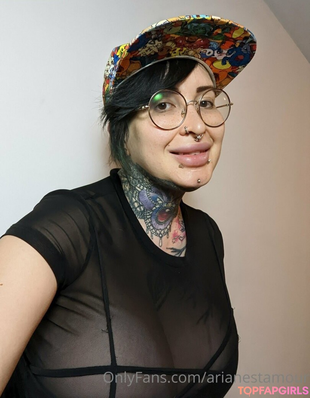 Naakte gelekte OnlyFans-foto van Ariane Saint Amour #2272