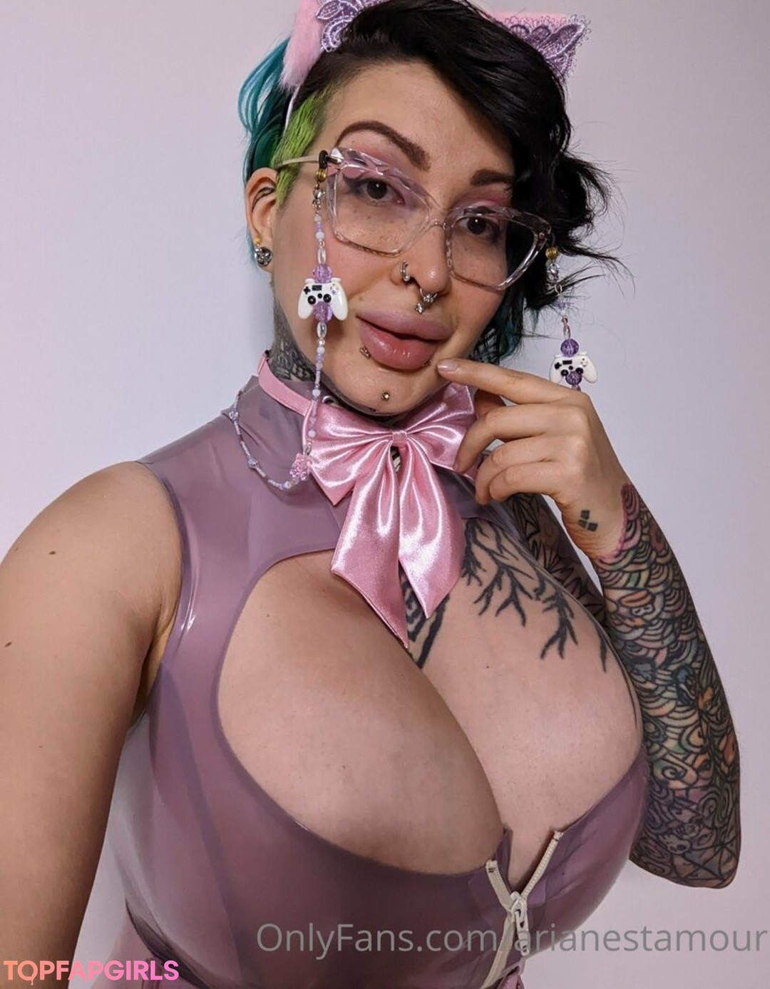 Naakte gelekte OnlyFans-foto van Ariane Saint Amour #2399