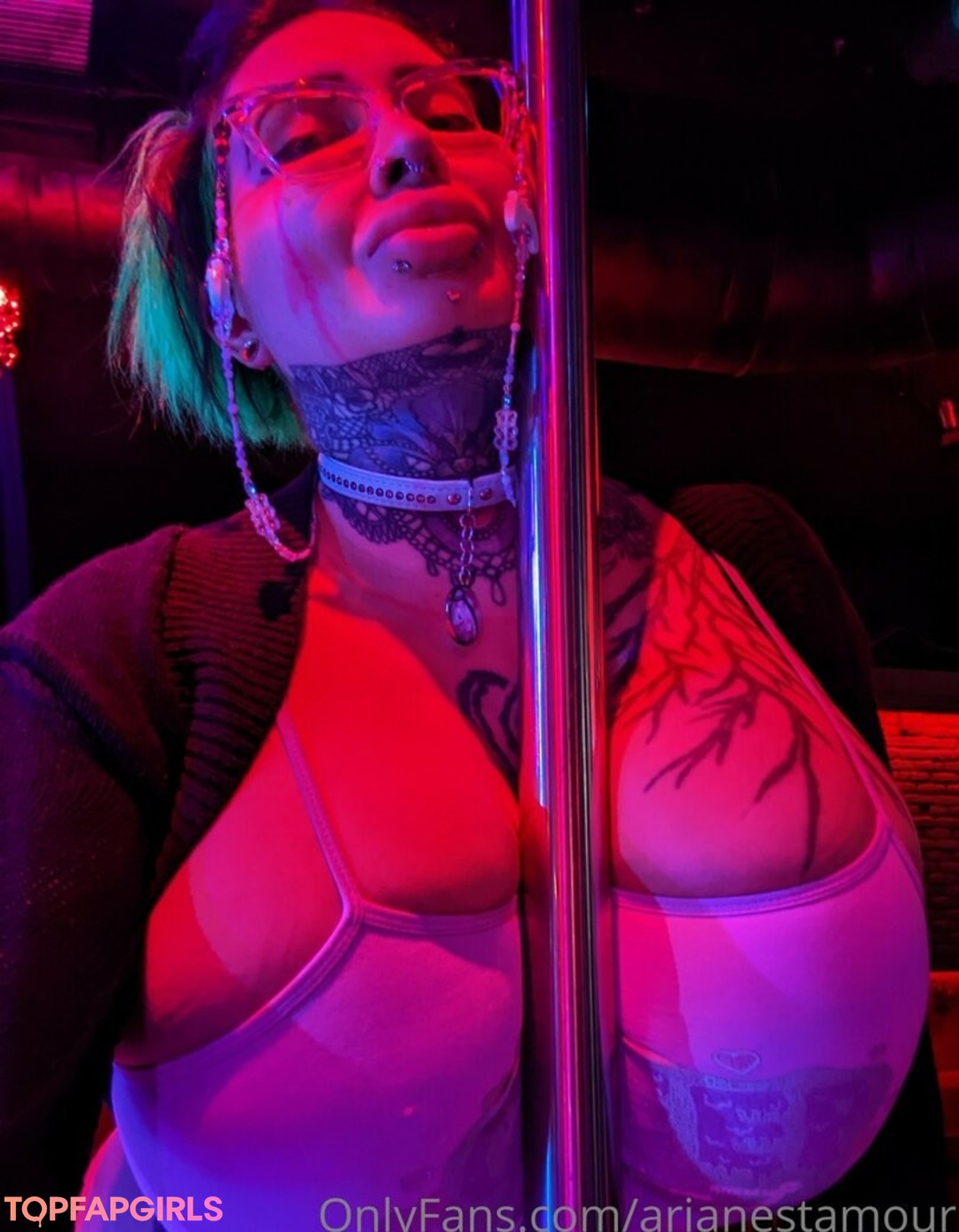 Naakte gelekte OnlyFans-foto van Ariane Saint Amour #2458