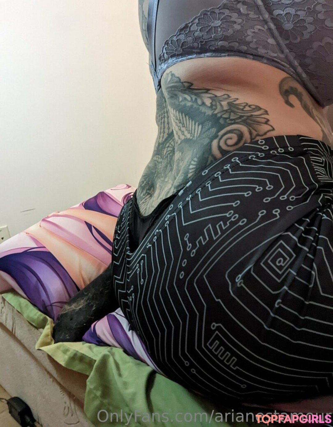 Naakte gelekte OnlyFans-foto van Ariane Saint Amour #2562