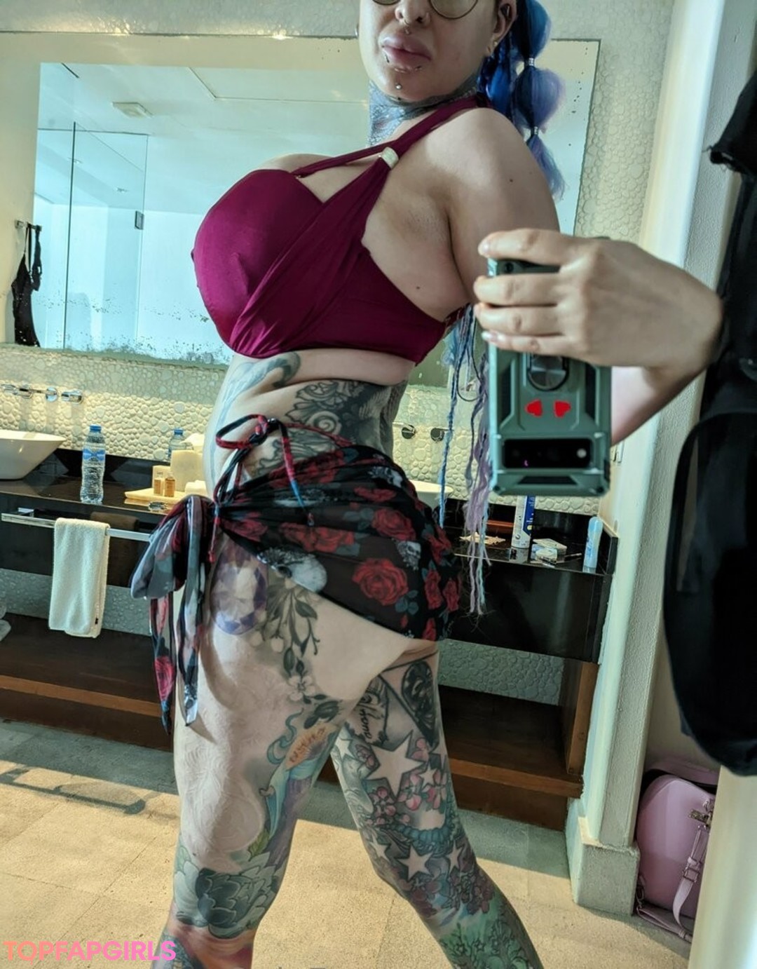 Naakte gelekte OnlyFans-foto van Ariane Saint Amour #2777