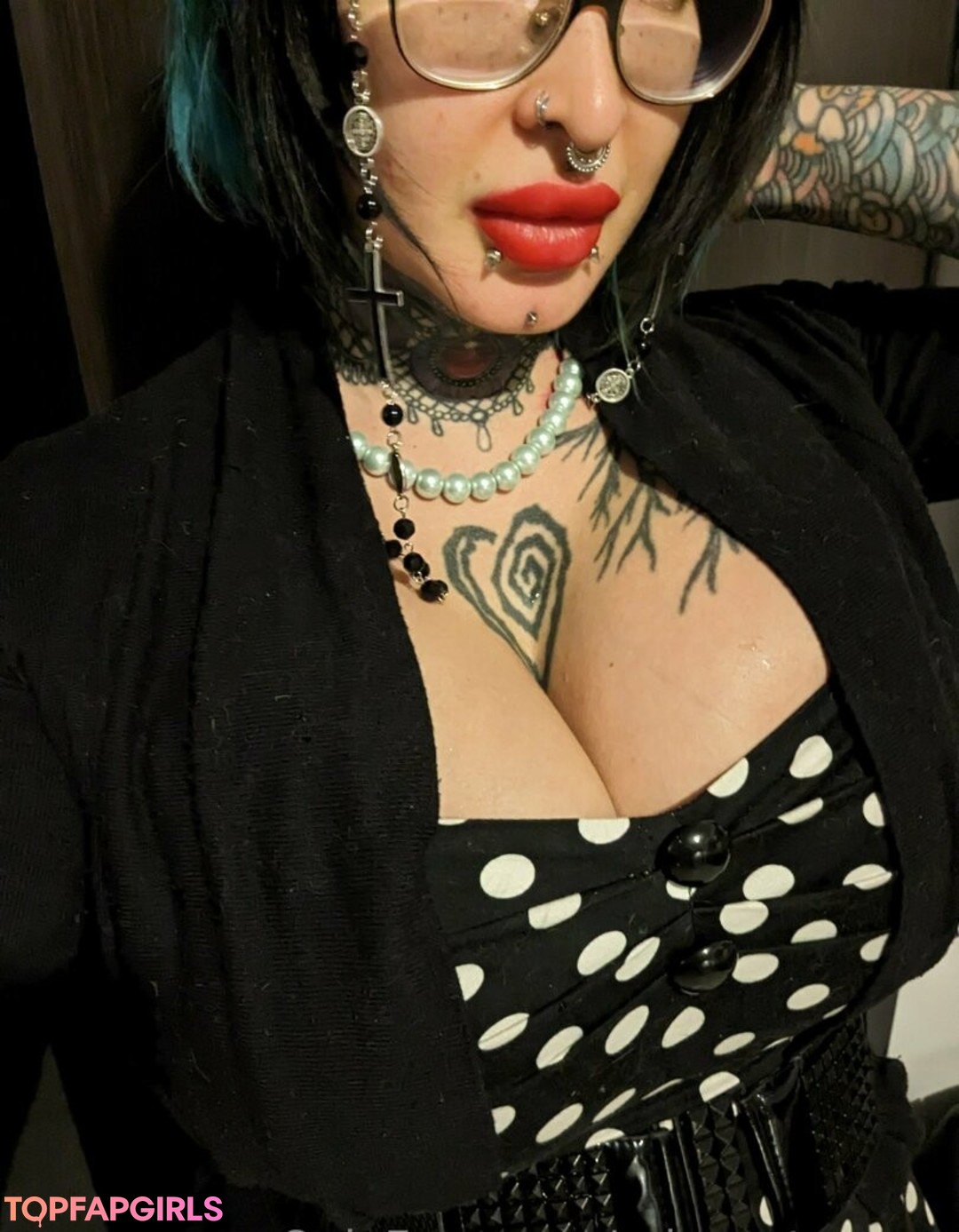 Naakte gelekte OnlyFans-foto van Ariane Saint Amour #2798