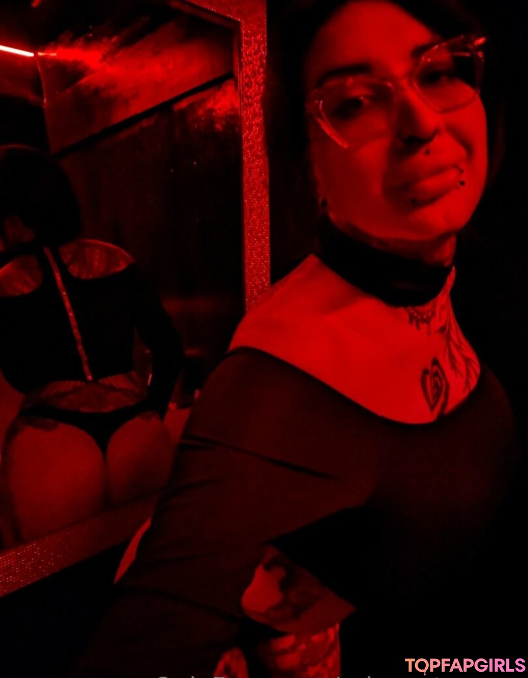 Naakte gelekte OnlyFans-foto van Ariane Saint Amour #2936