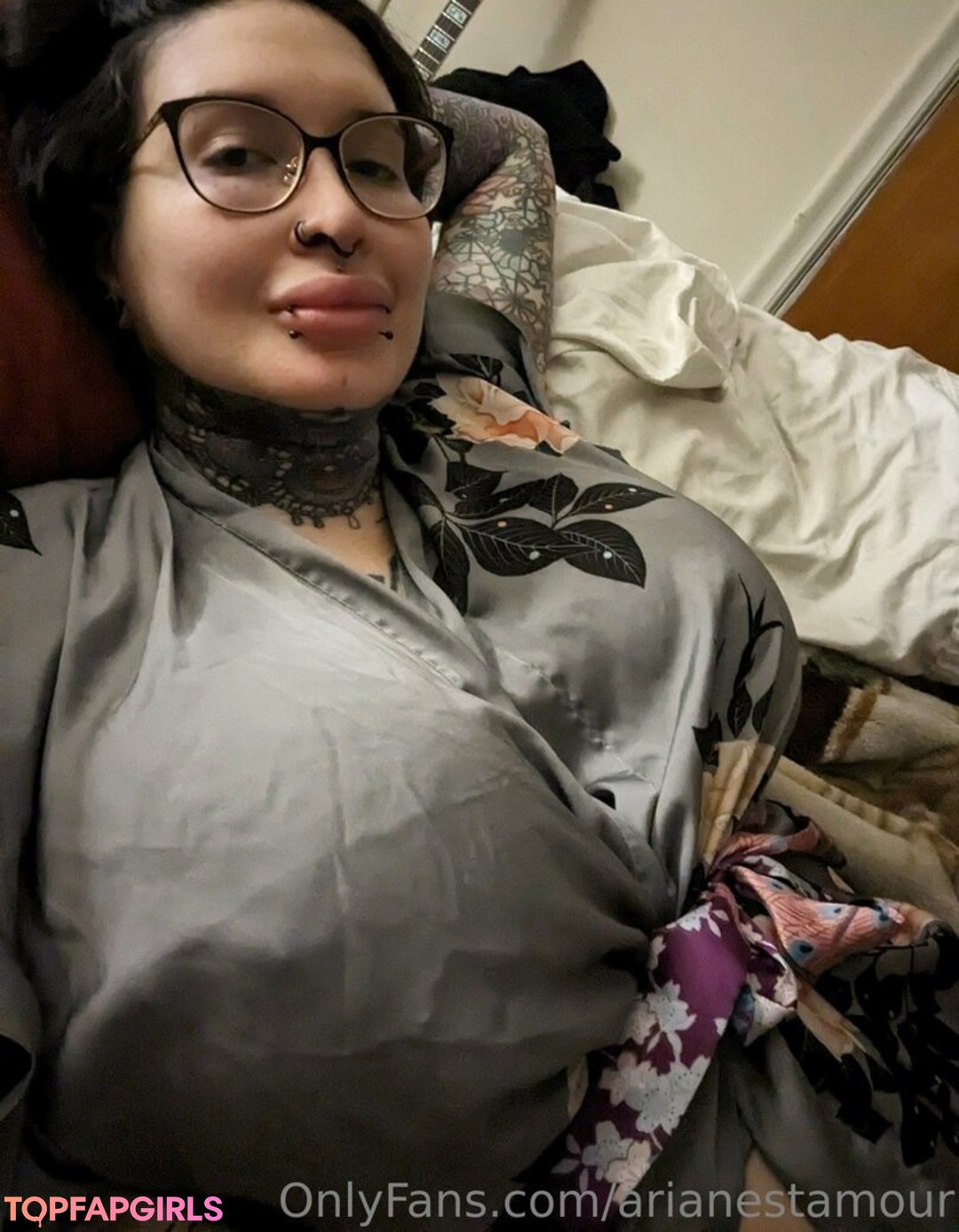 Naakte gelekte OnlyFans-foto van Ariane Saint Amour #2945