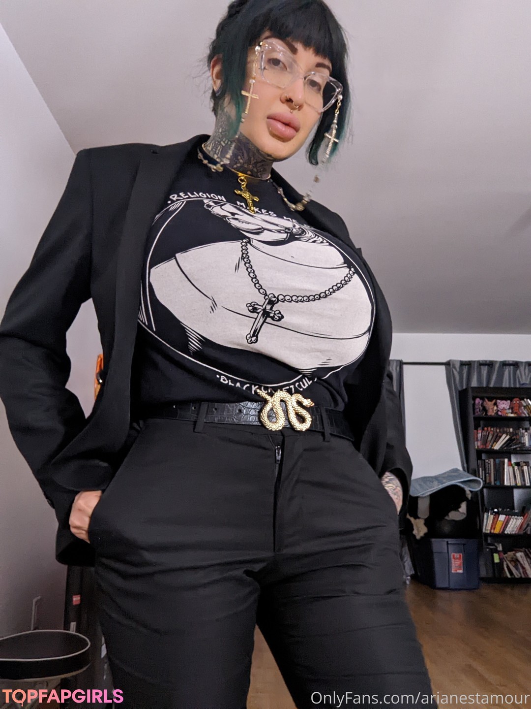 Naakte gelekte OnlyFans-foto van Ariane Saint Amour #613