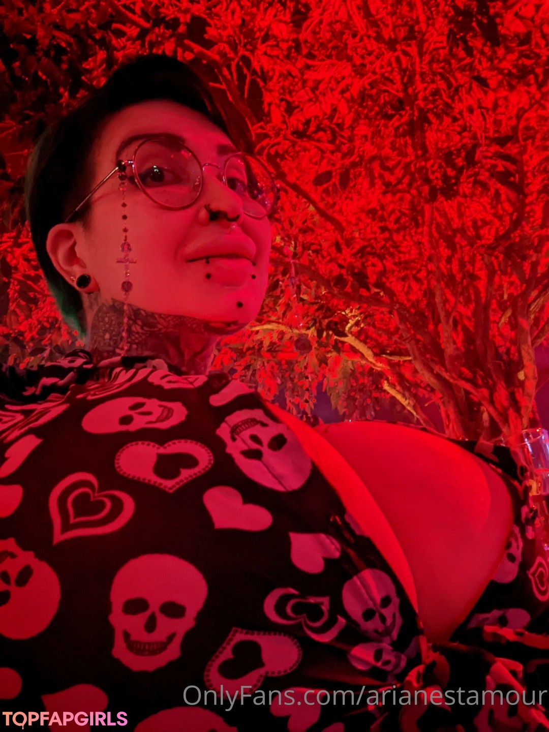 Naakte gelekte OnlyFans-foto van Ariane Saint Amour #810