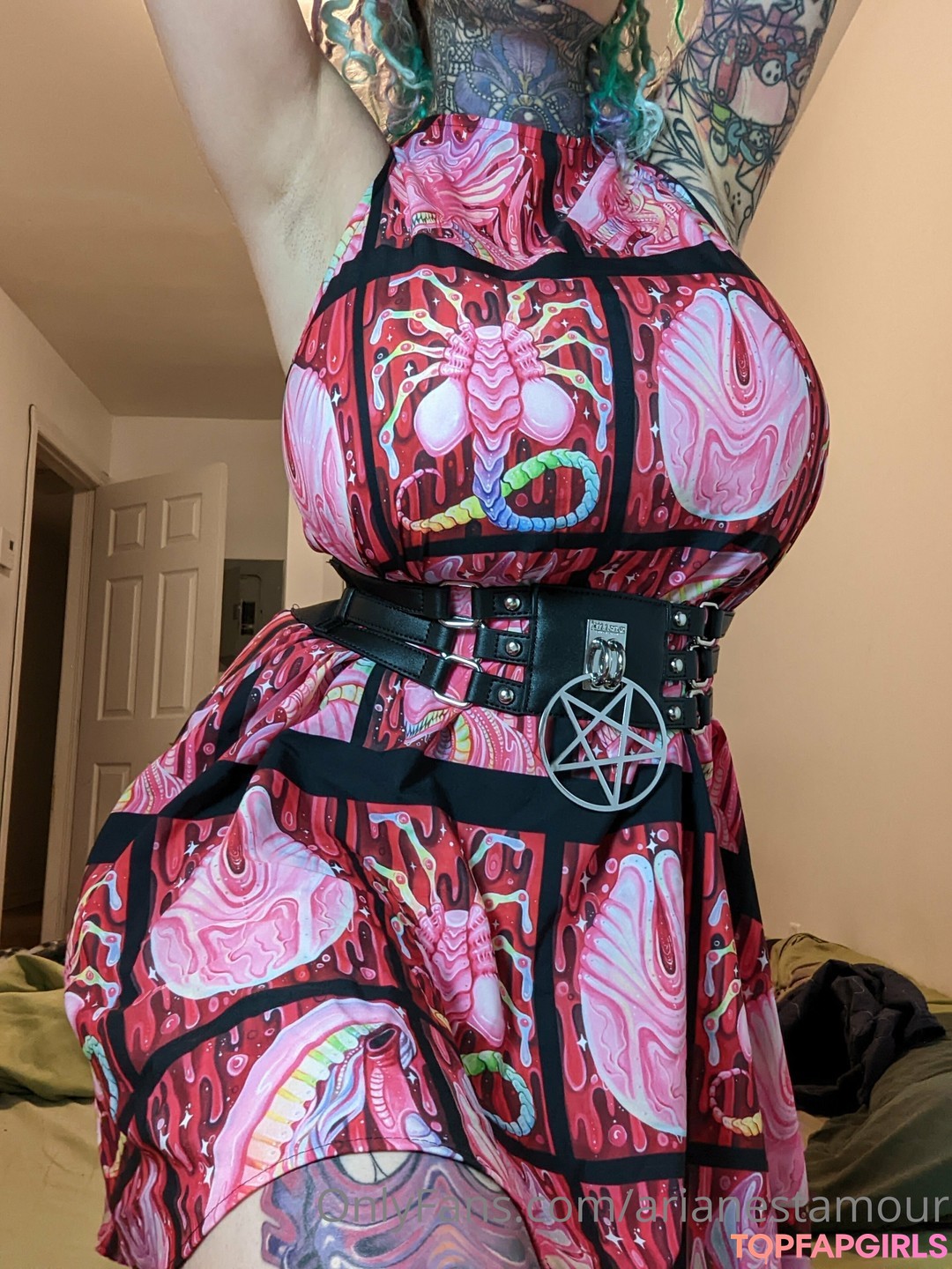 Naakte gelekte OnlyFans-foto van Ariane Saint Amour #908