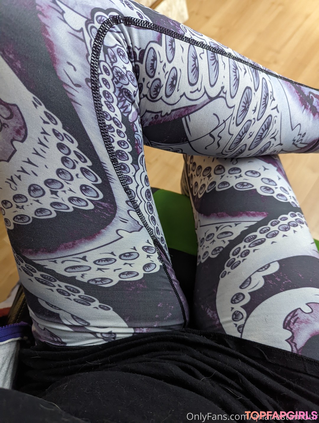 Naakte gelekte OnlyFans-foto van Ariane Saint Amour #954