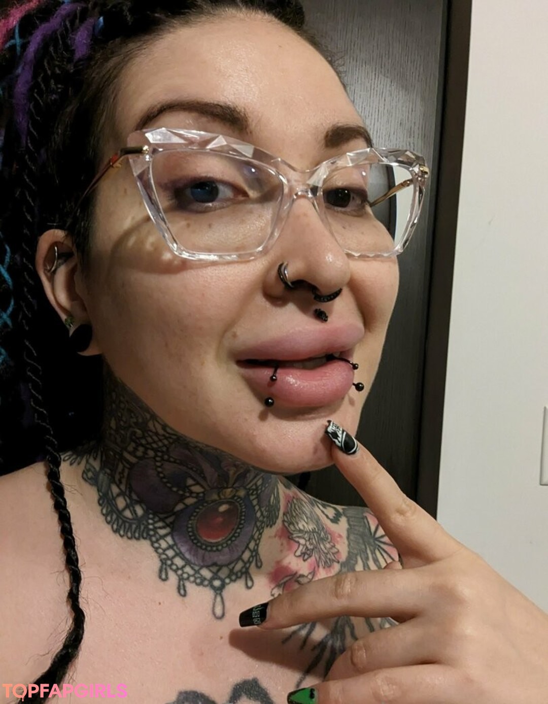 Naakte gelekte OnlyFans-foto van Ariane Saint Amour #3006
