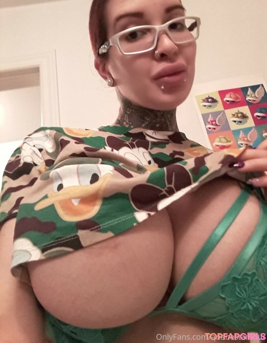 Naakte gelekte OnlyFans-foto van Ariane Saint Amour #3085