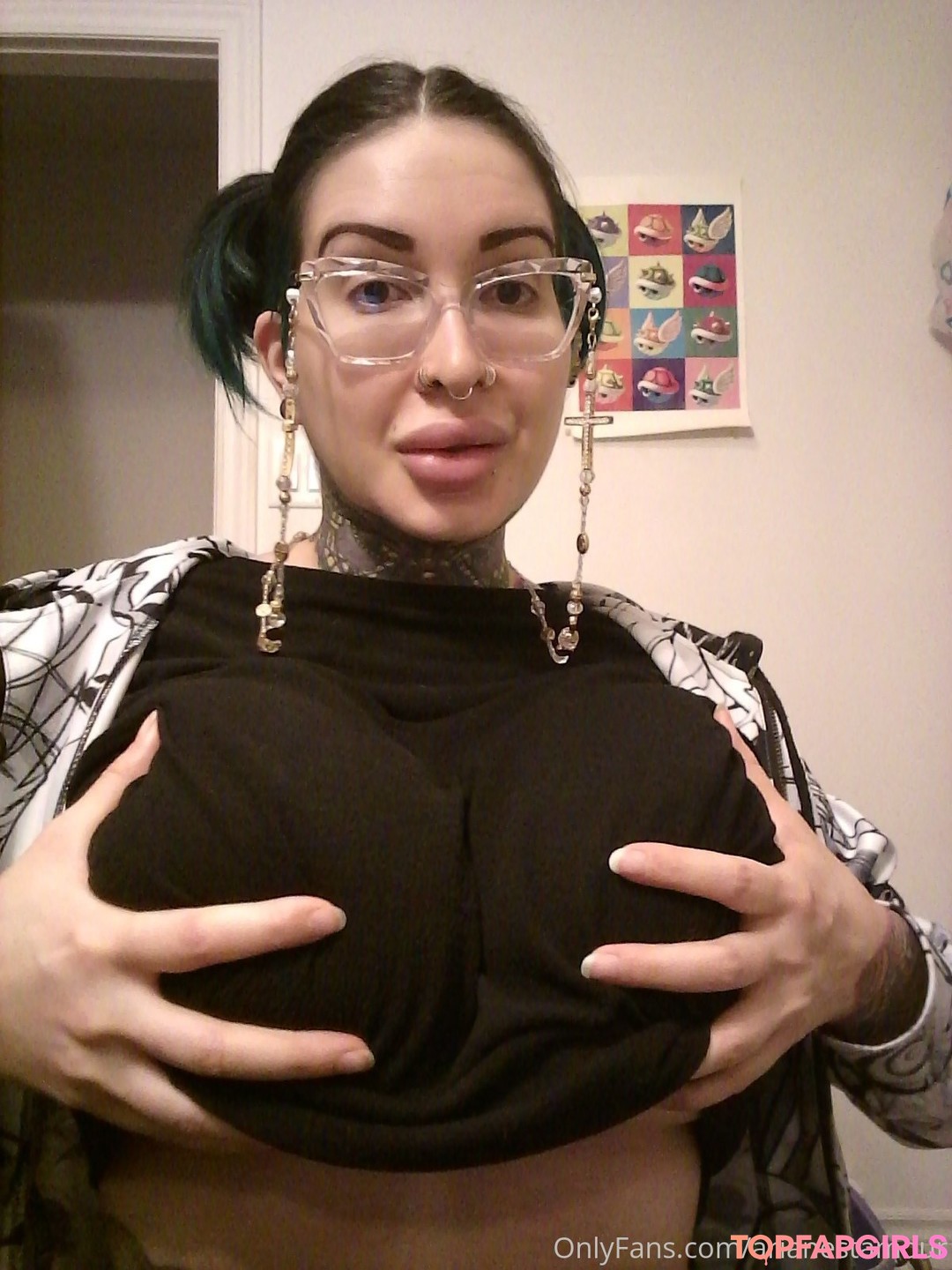 Naakte gelekte OnlyFans-foto van Ariane Saint Amour #397