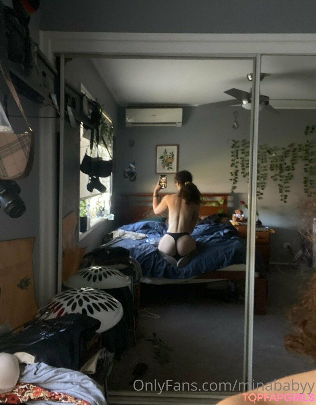 Naakte gelekte OnlyFans-foto van Minababyy #200