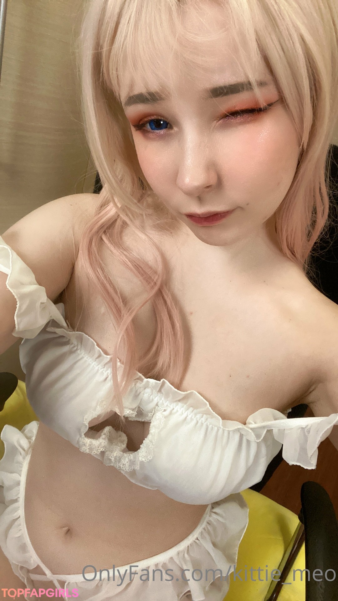 Naakte gelekte OnlyFans-foto van Kittiemeo #28