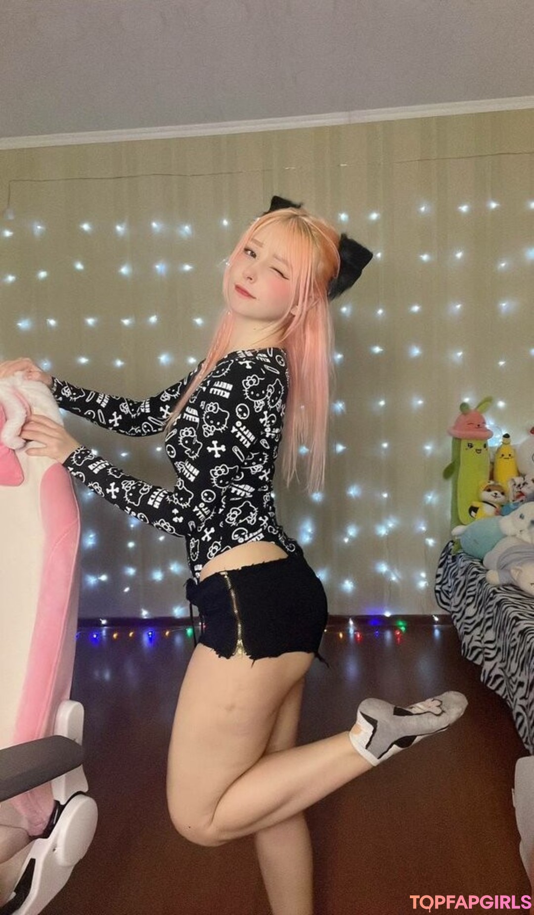 Naakte gelekte OnlyFans-foto van Kittiemeo #357