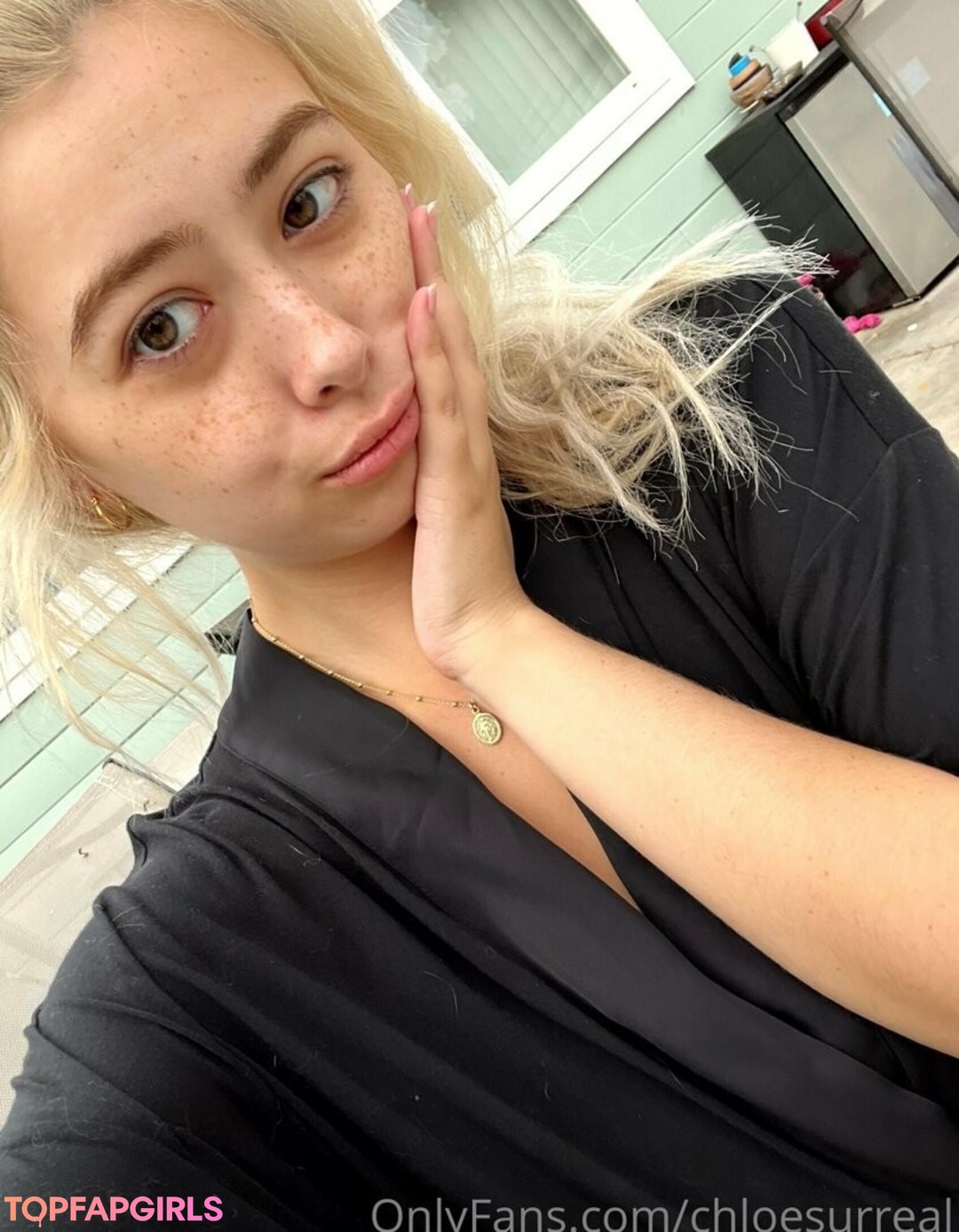 Naakte gelekte OnlyFans-foto van Chloe Surreal #269