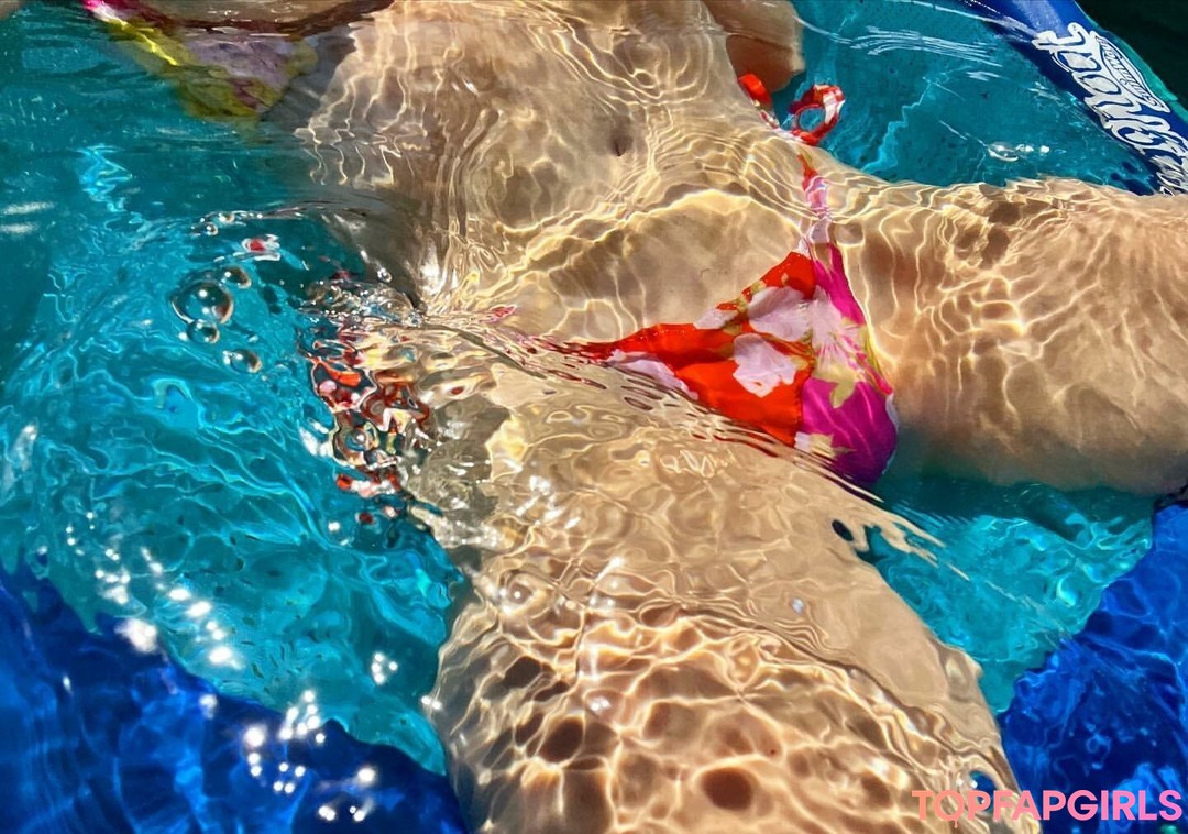 Naakte gelekte OnlyFans-foto van Chloe Surreal #497