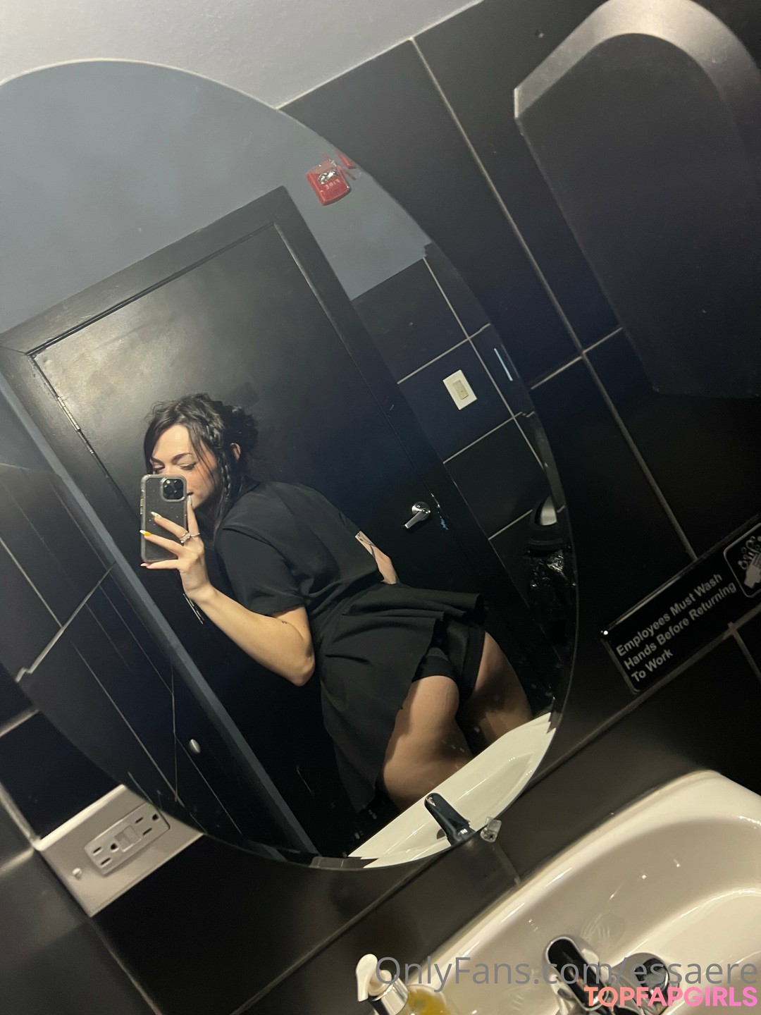 Naakte gelekte OnlyFans-foto van Essaere #308