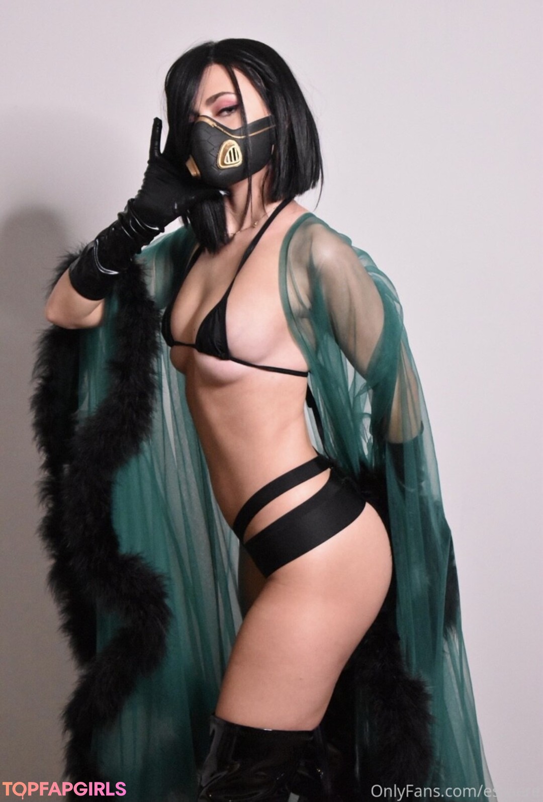 Naakte gelekte OnlyFans-foto van Essaere #395