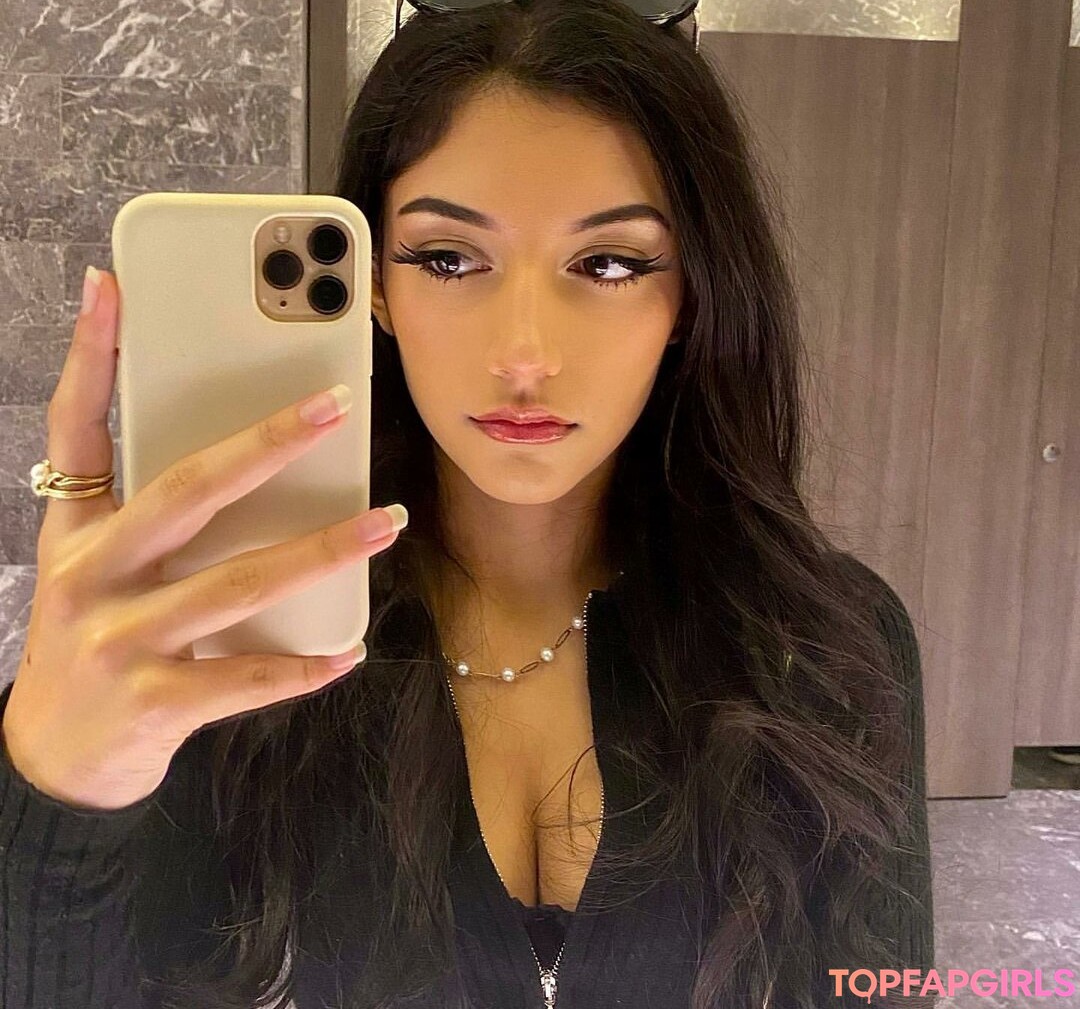 Naakte gelekte OnlyFans-foto van Jasminx #518