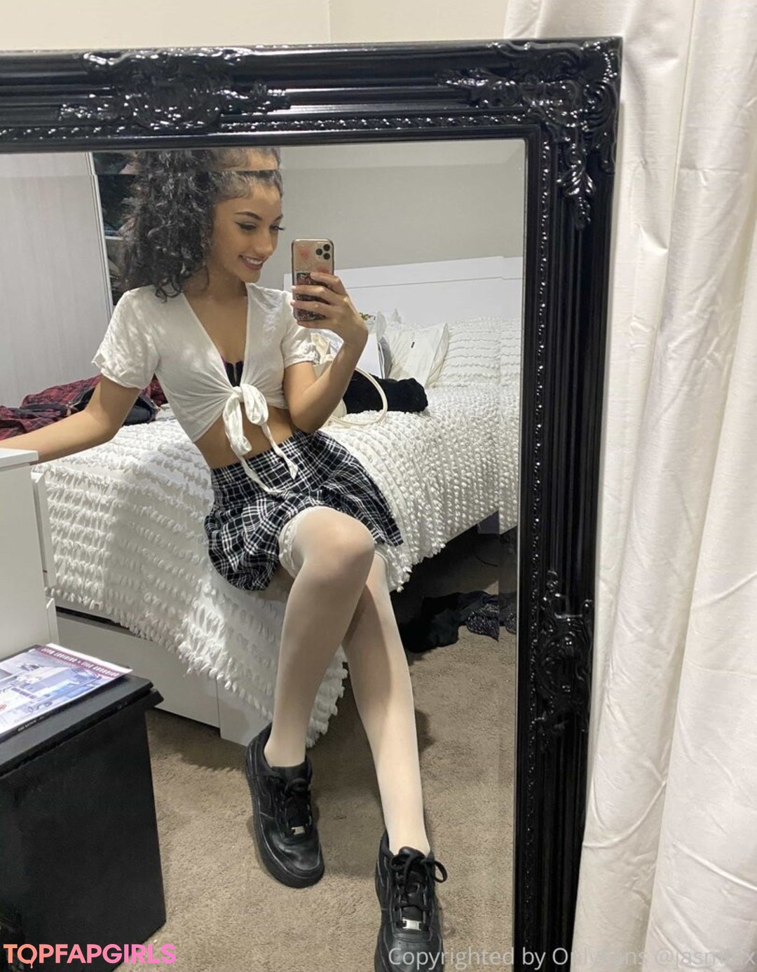 Naakte gelekte OnlyFans-foto van Jasminx #578